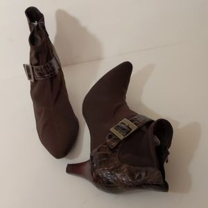 Relativity heeled pointed toe booties-sz 7 1/2